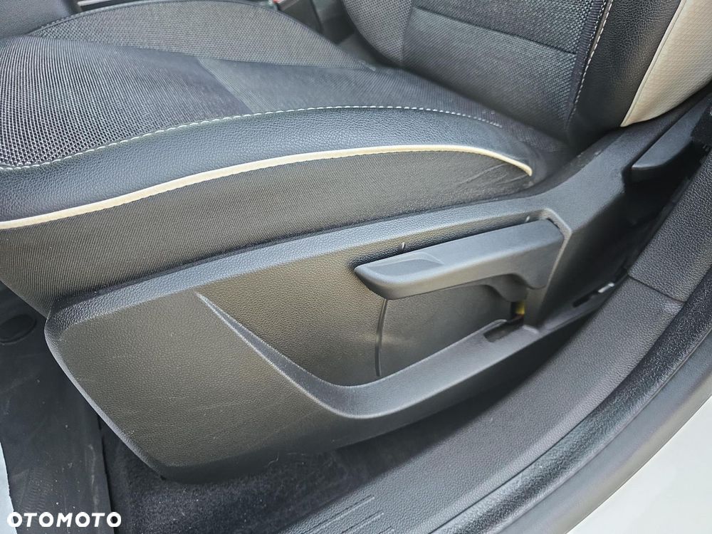 Renault Captur 1.0 TCe Techno - 22