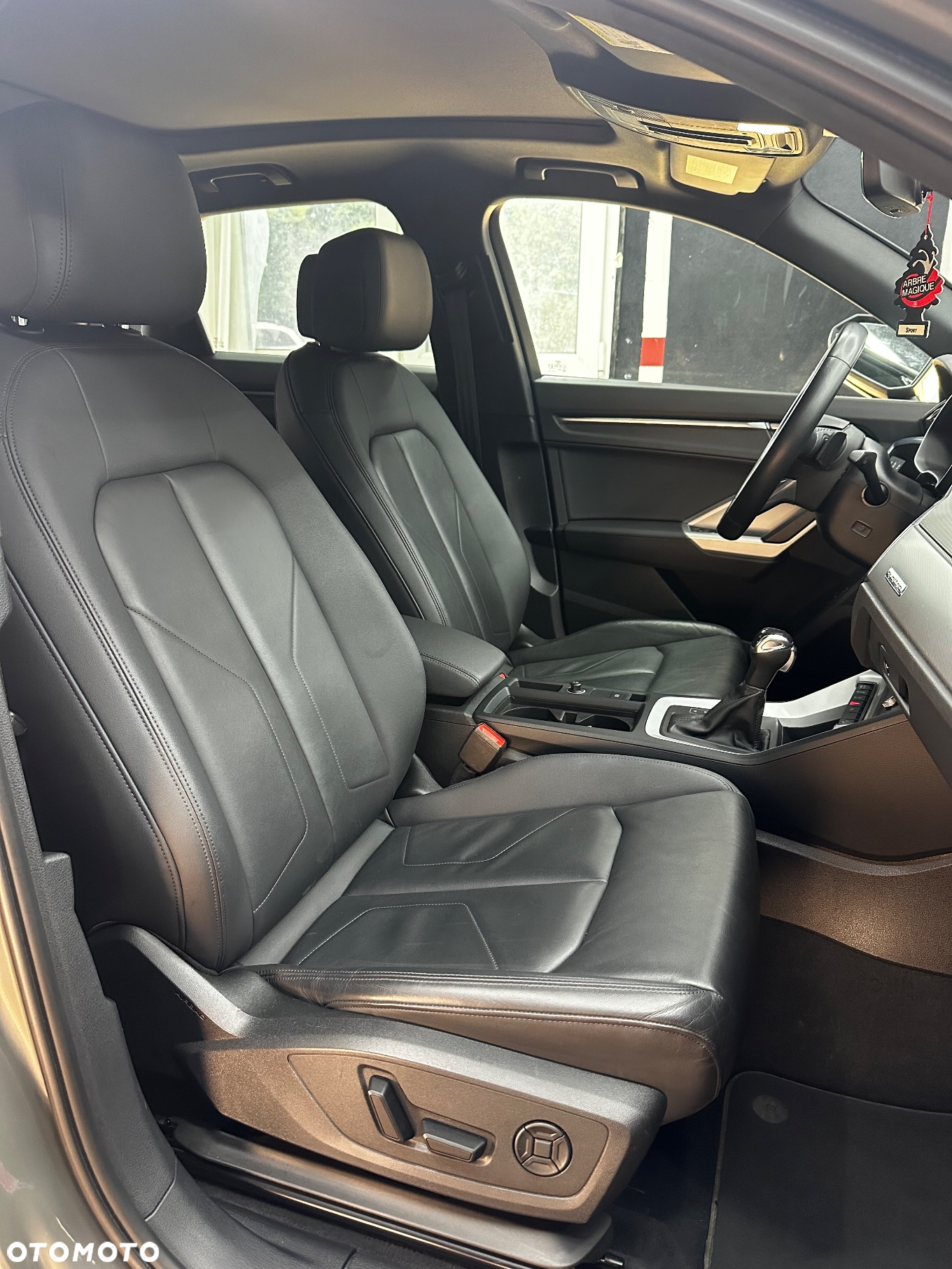 Audi Q3 40 TFSI quattro S tronic S line - 8