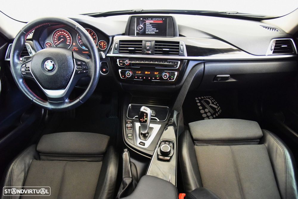 BMW 330 - 25