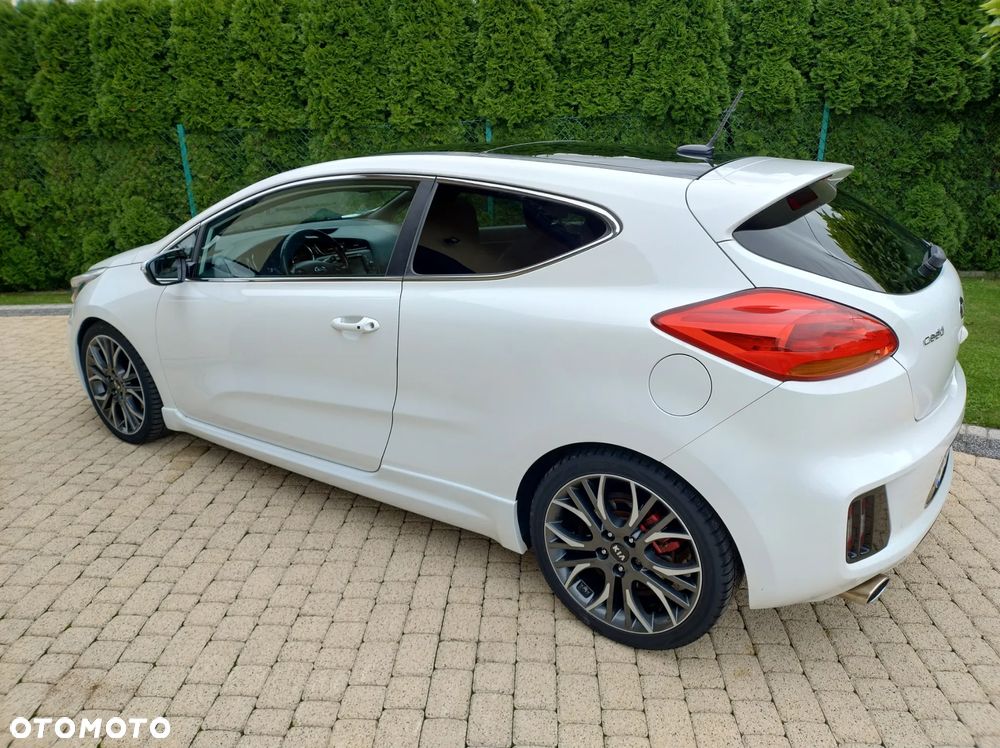 Kia Ceed 1.6 T-GDI GT - 11