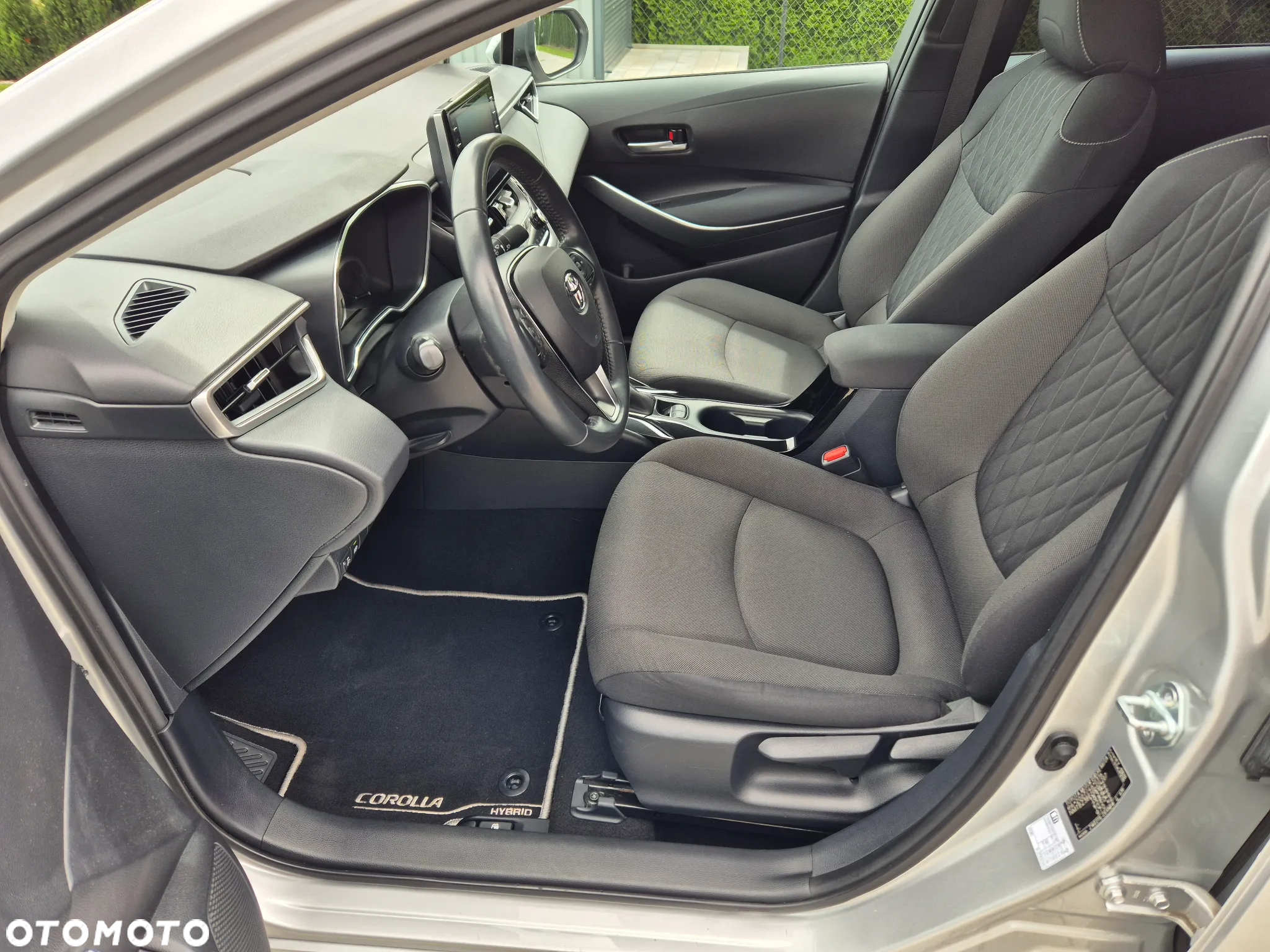 Toyota Corolla 1.8 Hybrid Comfort - 27