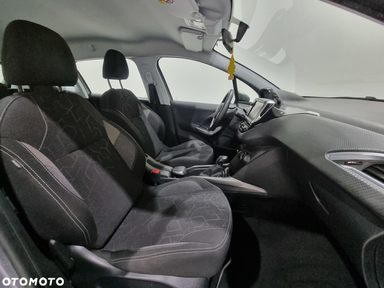 Peugeot 2008 - 14