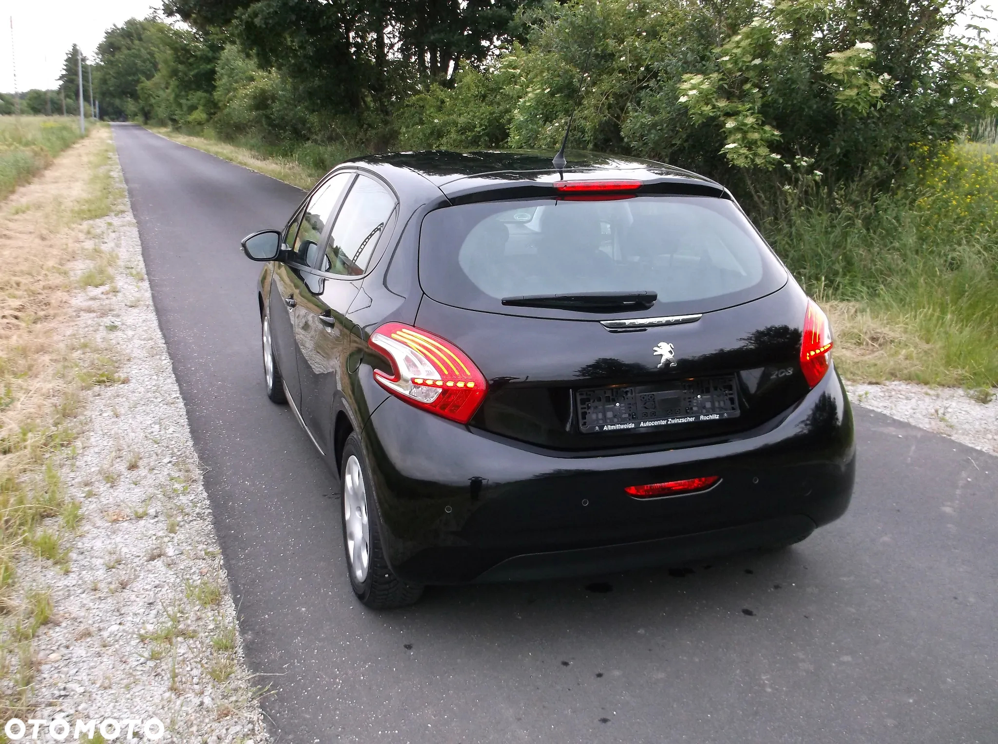 Peugeot 208 1.2 PureTech Allure - 34