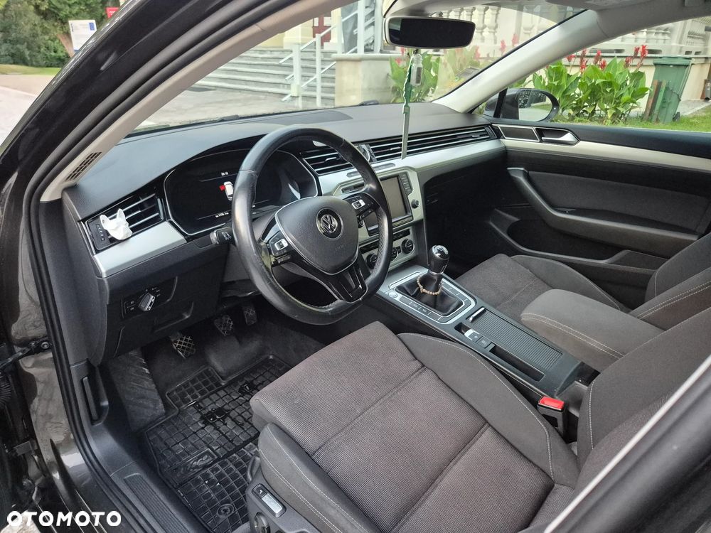 Volkswagen Passat 2.0 TDI BMT Highline - 8