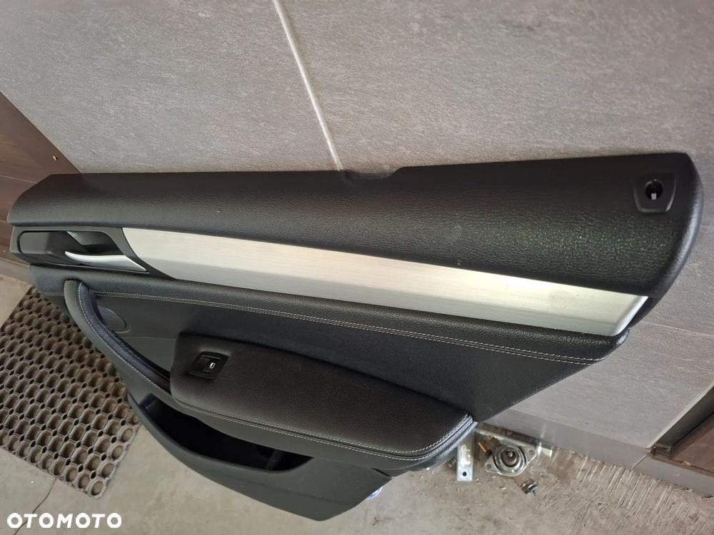Boczek prawy tył tylny BMW X3 F25 nr 105005838 - 3