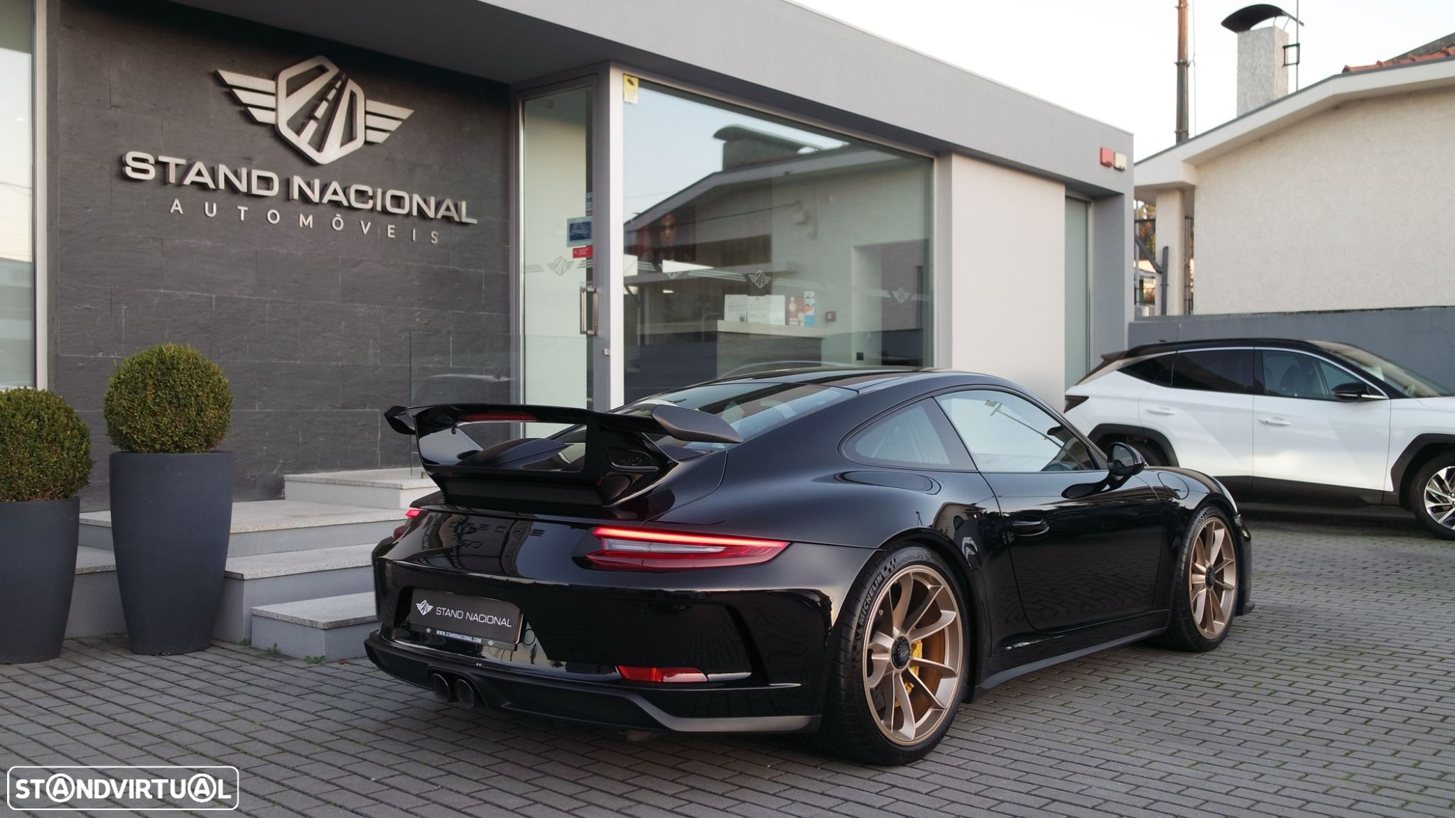 Porsche 911 Série F - 8