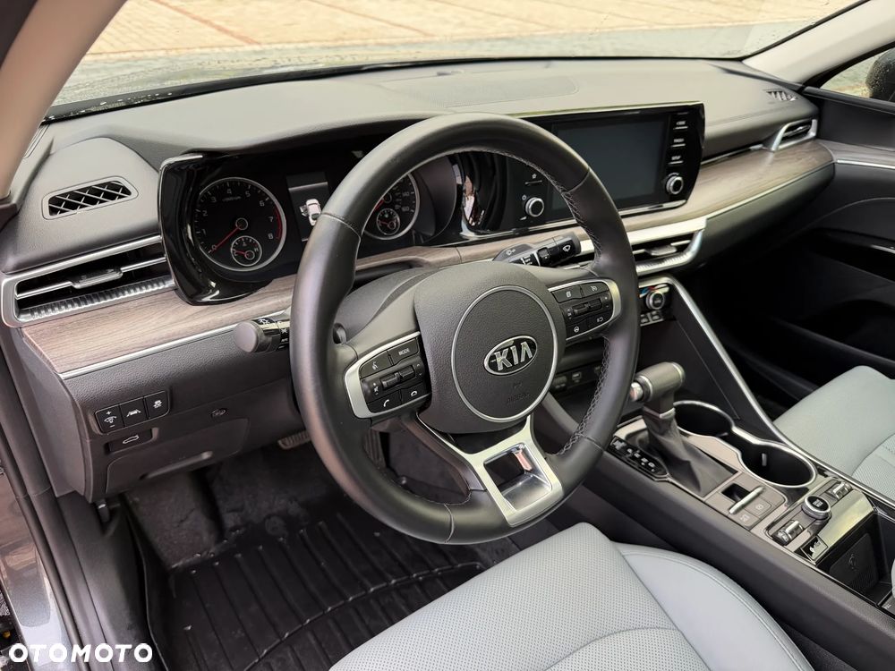 Kia K5 - 19