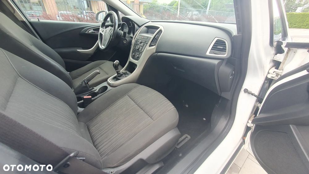 Opel Astra - 8