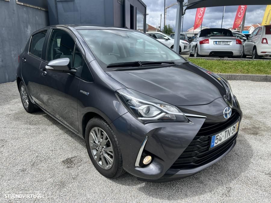 Toyota Yaris 1.5 HSD Exclusive - 8