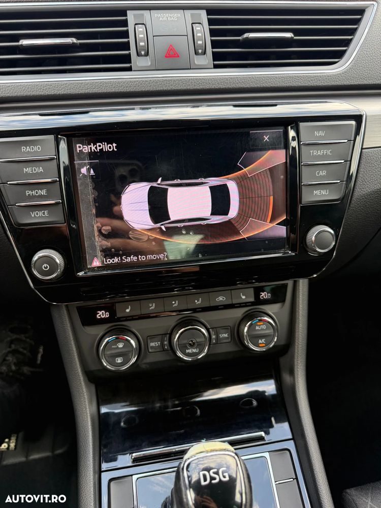 Skoda Superb 2.0 TDI DSG Ambition - 12