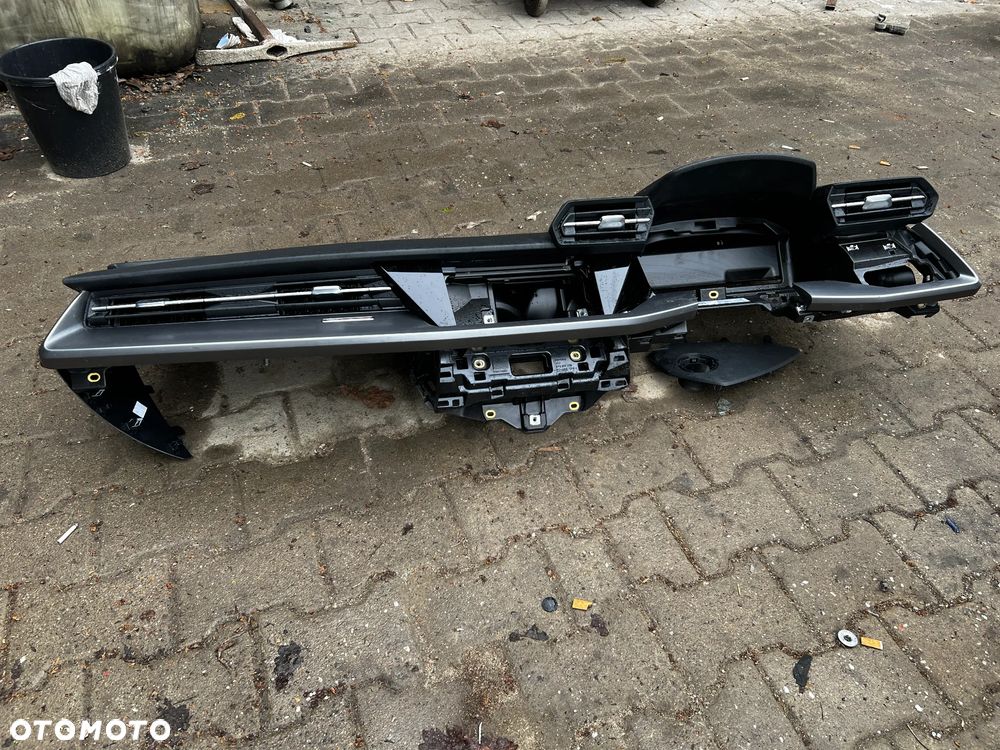 AUDI A3 8Y2857001 23r DESKA ROŹDZIELCZA KOKPIT KONSOLA UK - 3