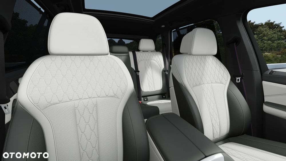 BMW X5 xDrive40i - 12