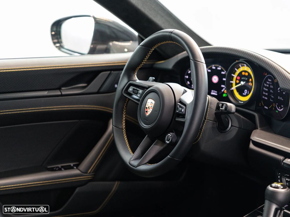 Porsche 911 (992) - 40