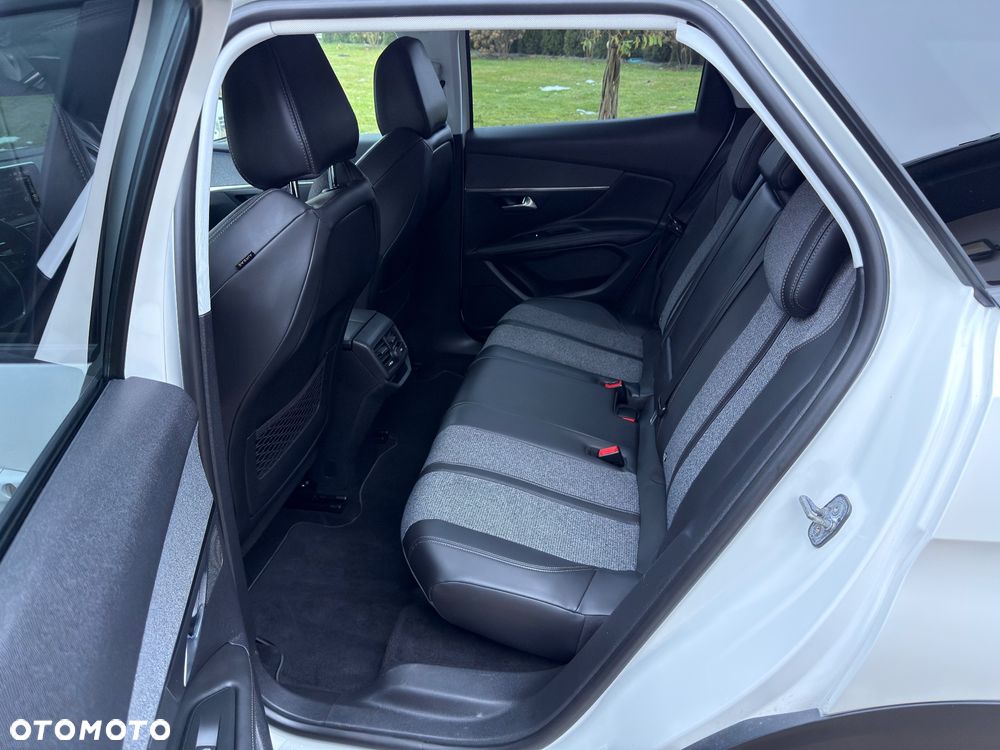 Peugeot 3008 HDi 115 Active - 26