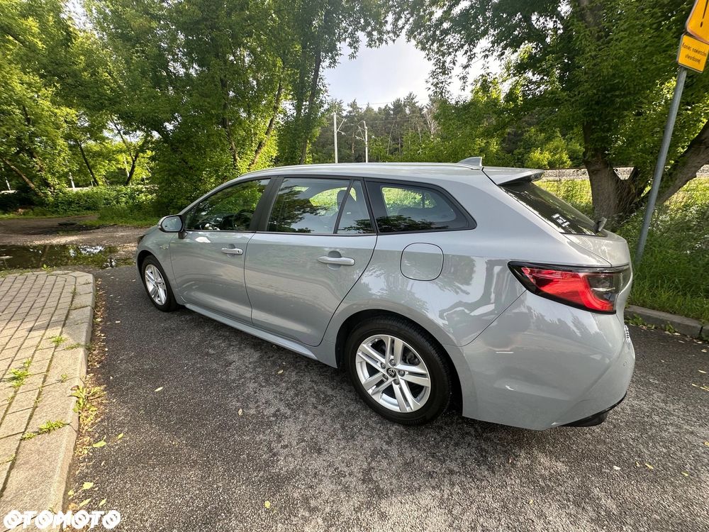 Toyota Corolla 2.0 Hybrid Comfort - 4