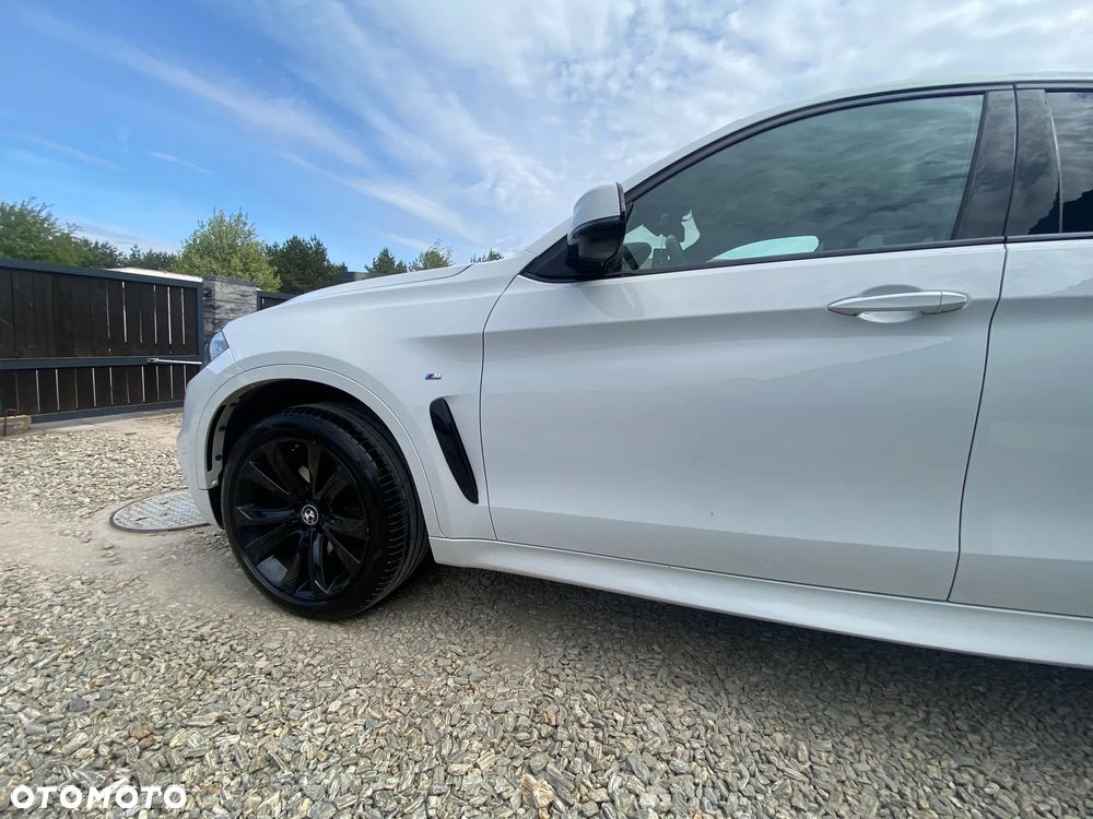 BMW X6 xDrive40d - 12