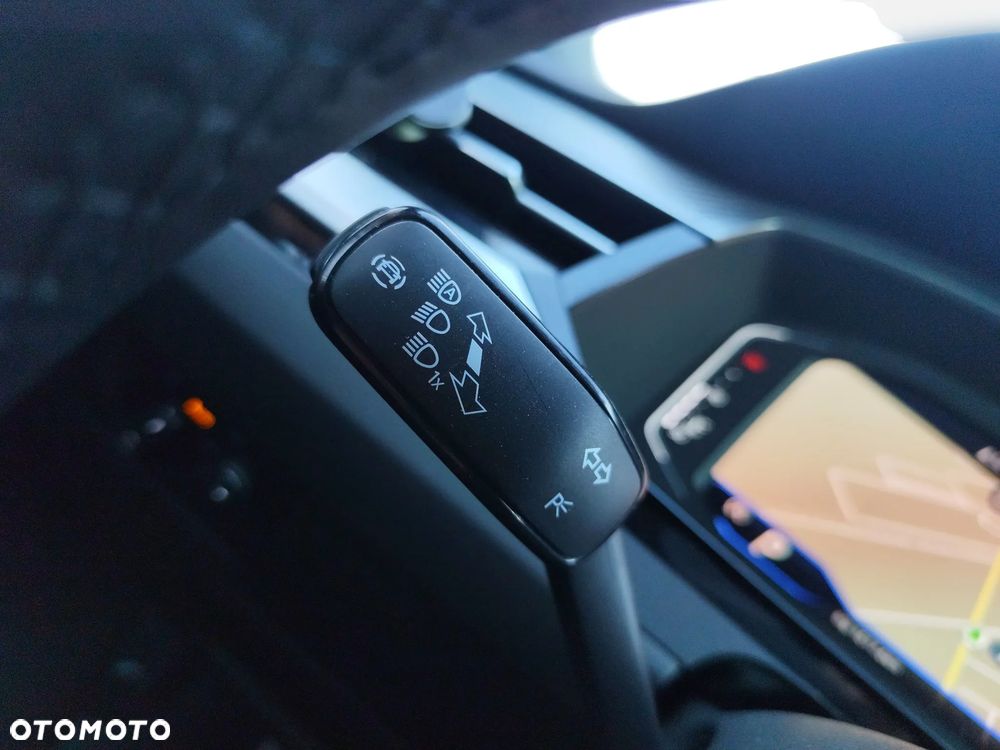 Volkswagen Arteon 2.0 TDI 4Motion R-Line DSG - 24