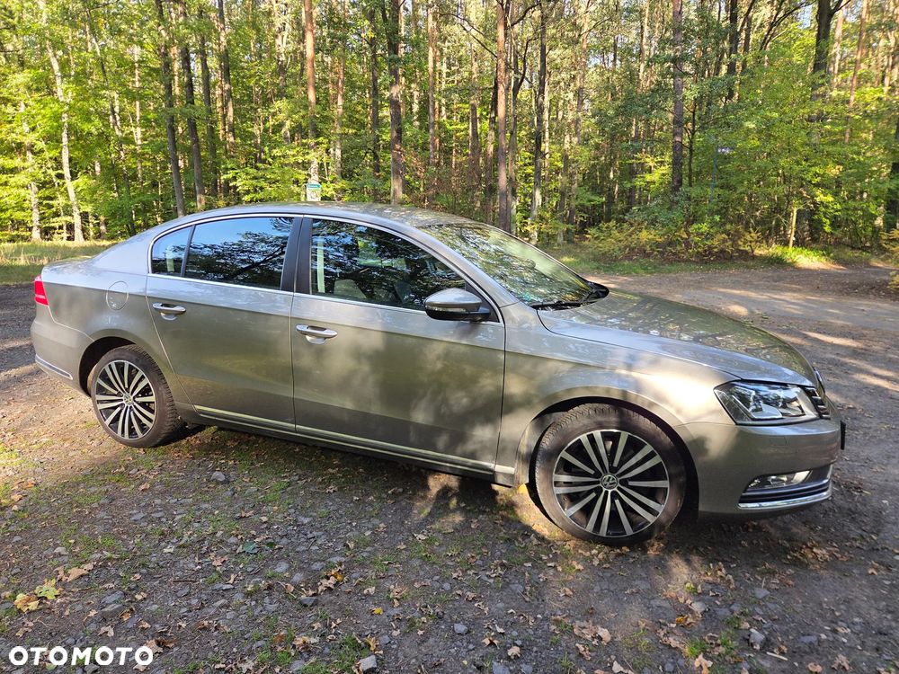 Volkswagen Passat - 5