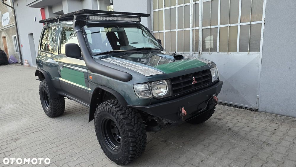 Mitsubishi Pajero 2.5 TD Classic - 23