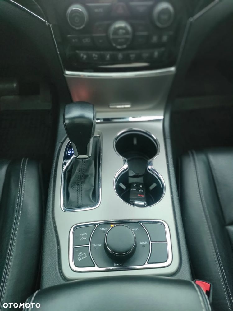 Jeep Grand Cherokee - 11