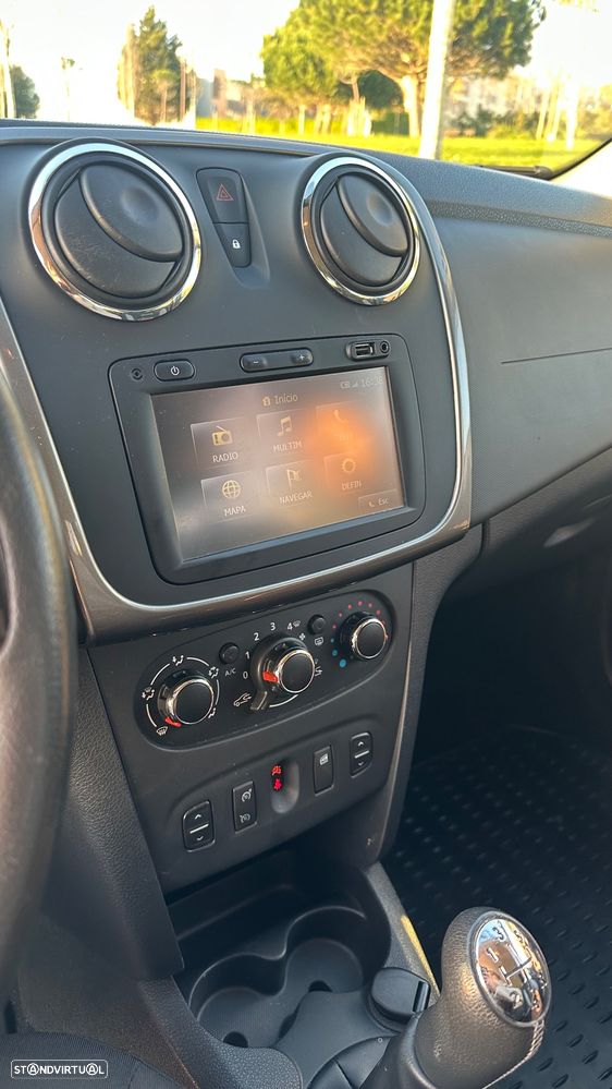 Dacia Sandero 1.5 dCi Stepway - 6