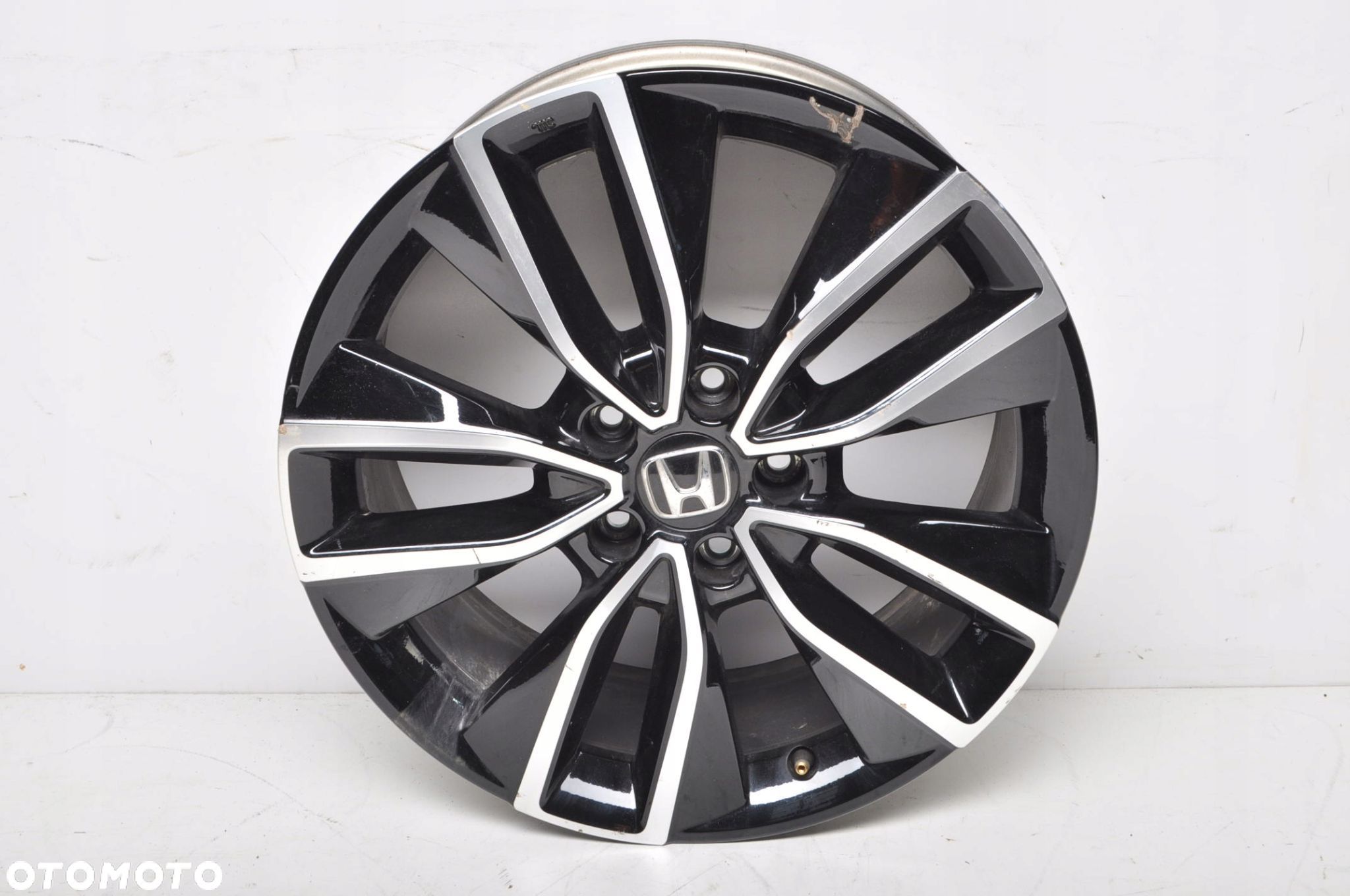 FELGA ALUMINIOWA HONDA R18" 7.5J 5X114.3 ET55  3M018075A - 1