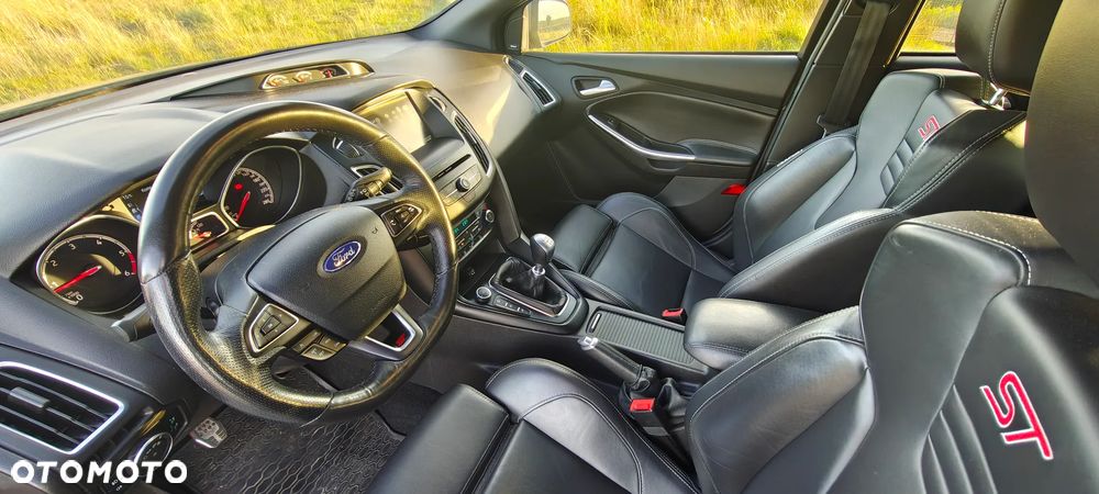 Ford Focus 2.0 TDCi ST-2 - 34