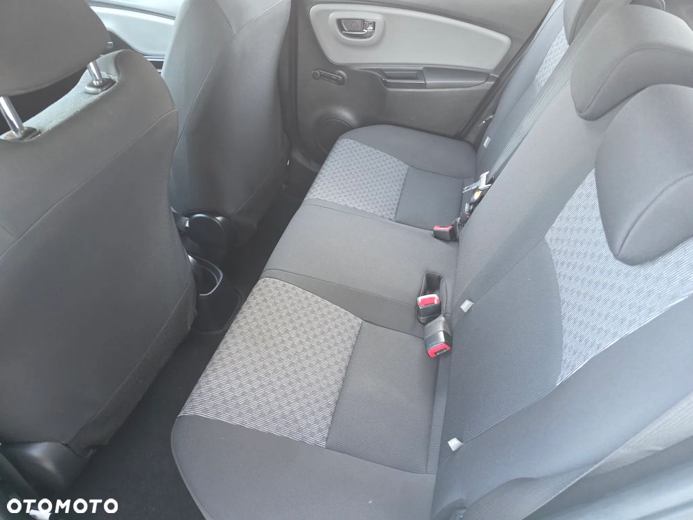 Toyota Yaris 1.33 VVT-i Edition 2014 - 14