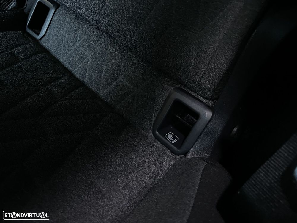 VW T-Cross 1.0 TSI Urban DSG - 47