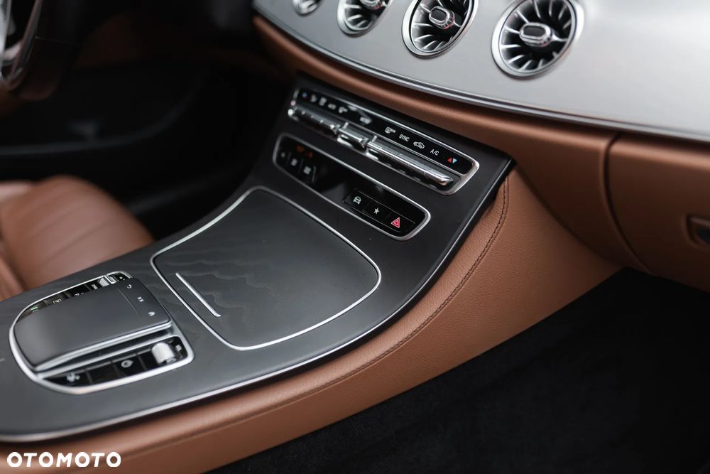 Mercedes-Benz Klasa E 200 Avantgarde - 22