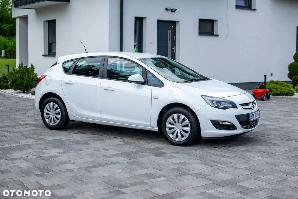 Opel Astra - 16