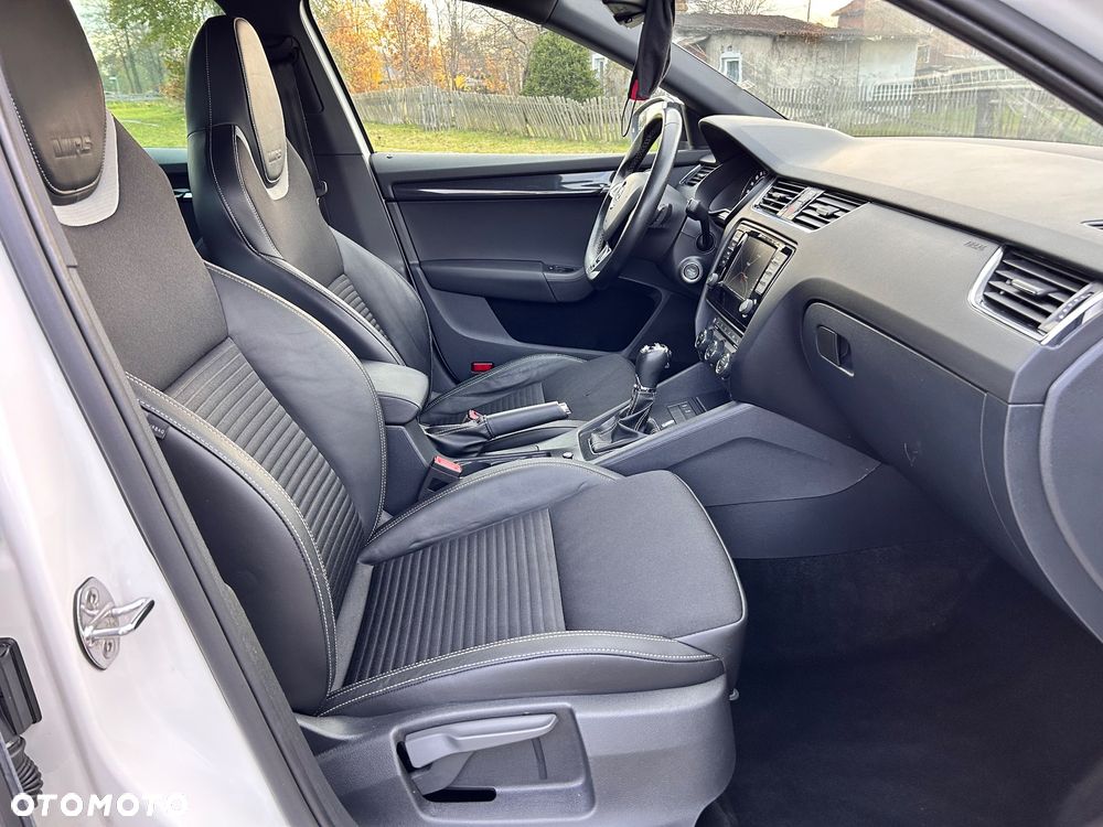 Skoda Octavia 2.0 TDI RS DSG - 24