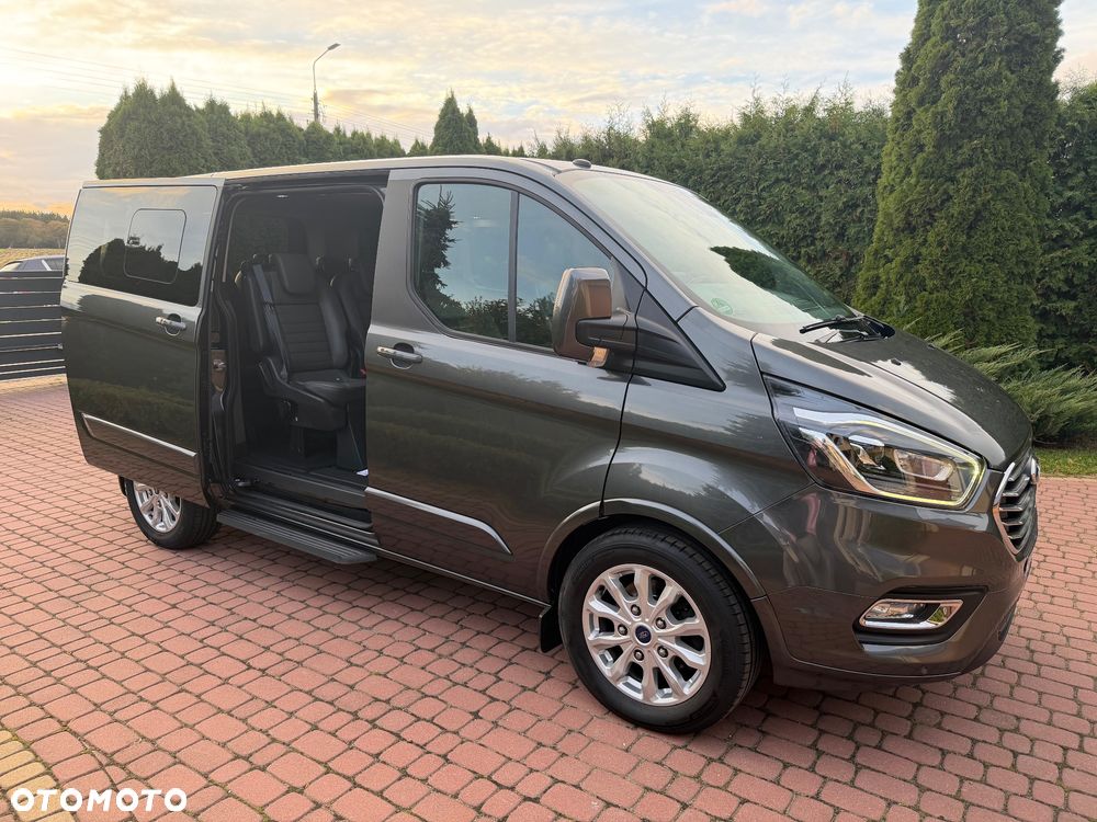 Ford Tourneo Custom 2.0 EcoBlue L1 Titanium - 30