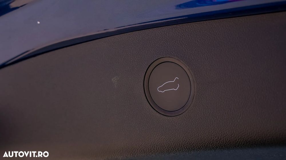 Tesla Model 3 Langstreckenbatterie Allradantrieb Dual Motor - 28