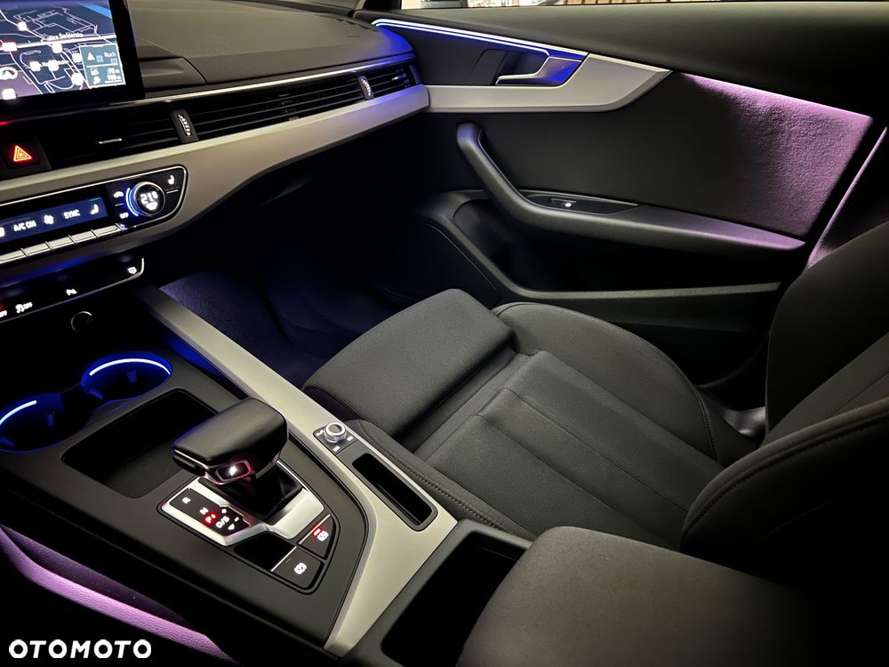Audi A4 Avant 35 TDI mHEV Advanced S tronic - 12