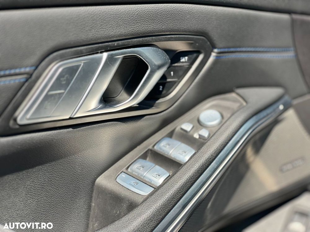 BMW Seria 3 320i xDrive AT - 9