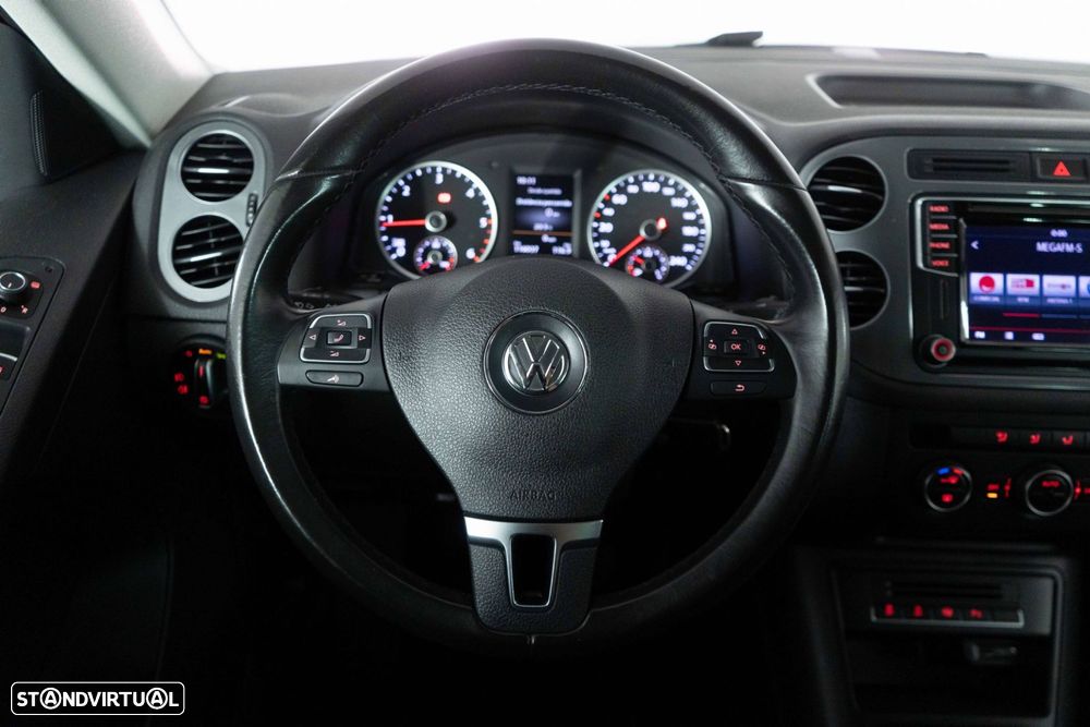 VW Tiguan 2.0 TDi Sport BlueMotion - 15
