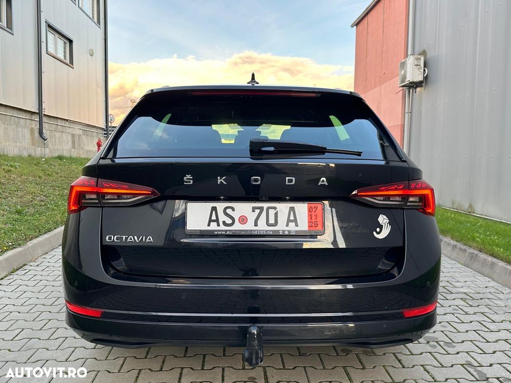 Skoda Octavia Combi 2.0 TDI DSG Clever - 4