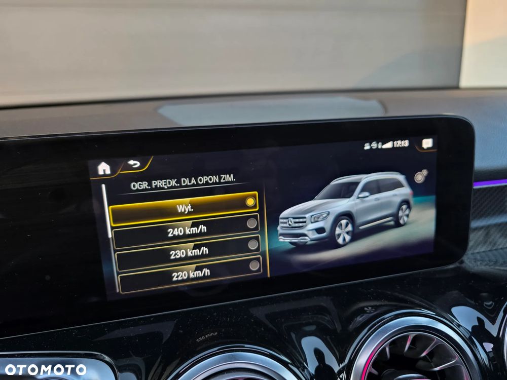 Mercedes-Benz GLB 200 d 4-Matic AMG Line 8G-DCT - 40
