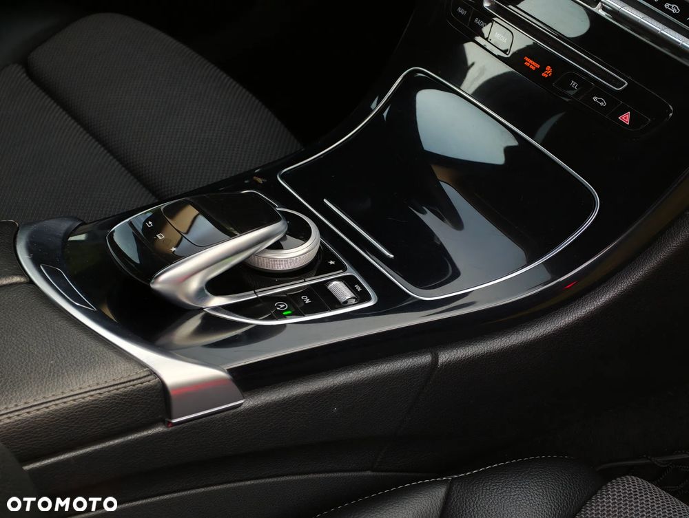 Mercedes-Benz Klasa C 180 7G-TRONIC - 8
