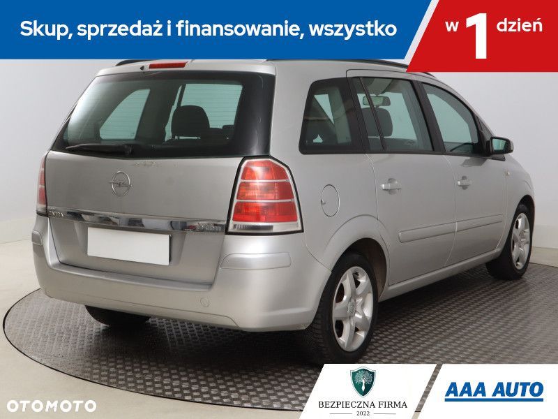Opel Zafira - 7