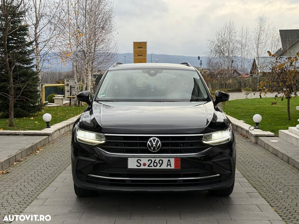 Volkswagen Tiguan - 30
