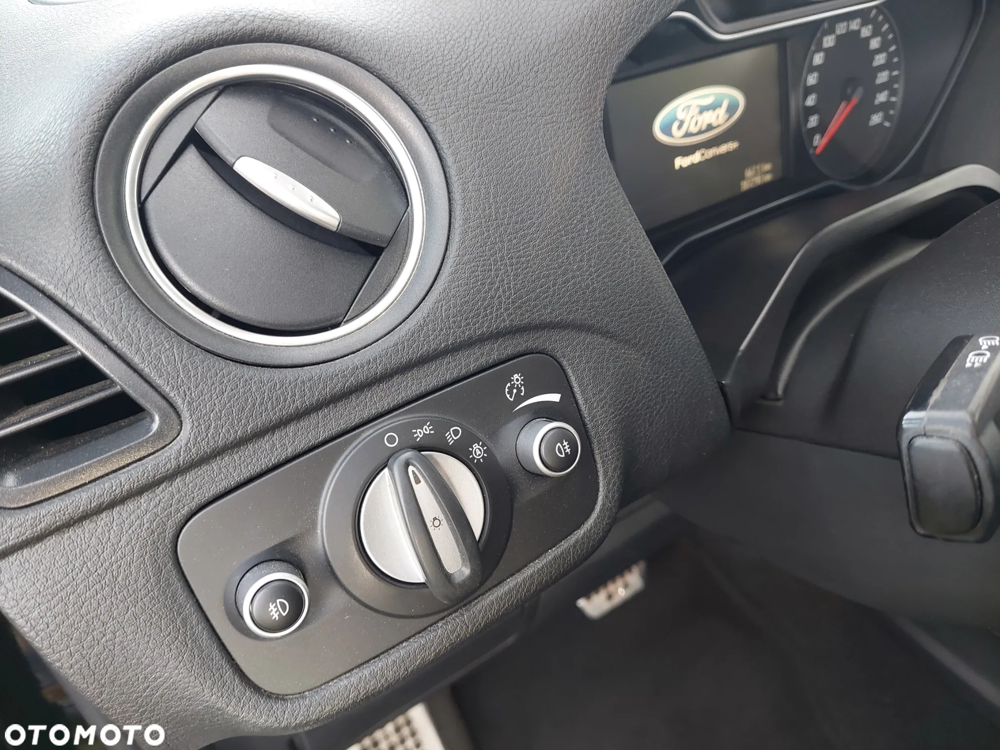 Ford S-Max 2.0 EcoBoost ST-Line - 20