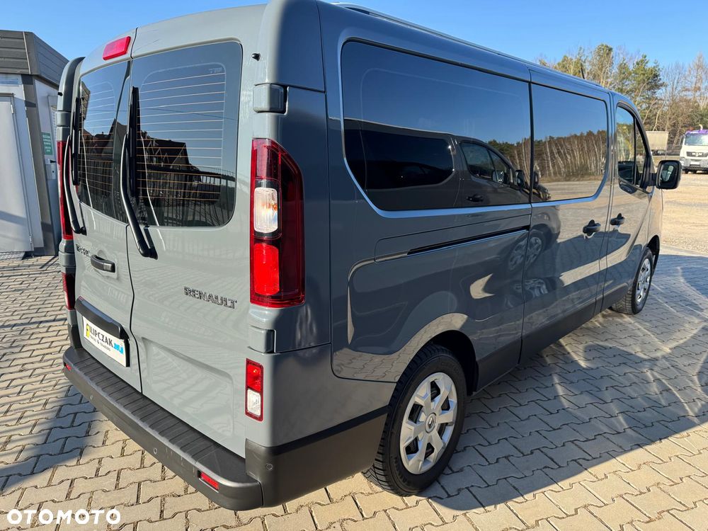 Renault TRAFIC 2.0, 9 osobowy Homologacja dla Osób Niepełnosprawnych na Wózku PEFRON - 4