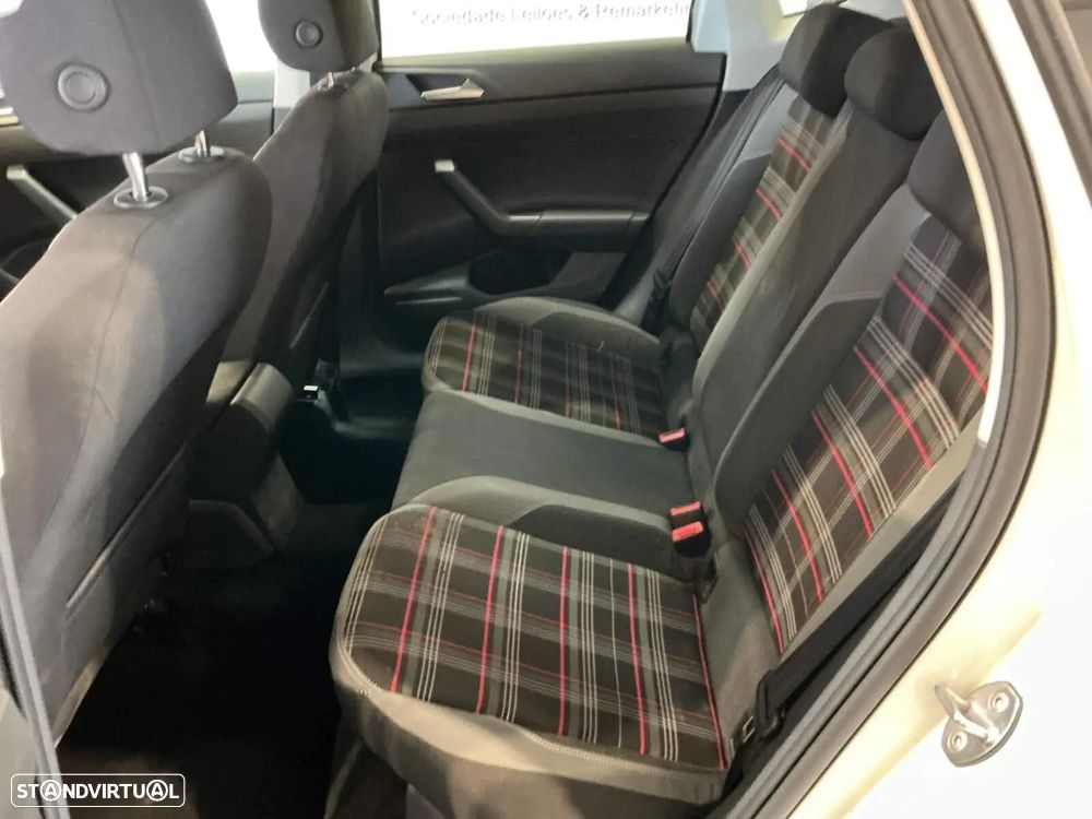 VW Polo 1.0 (Blue Motion ) Trendline - 8