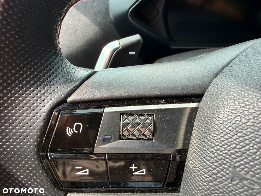 DS Automobiles DS 3 Crossback 1.2 PureTech Performance Line - 29