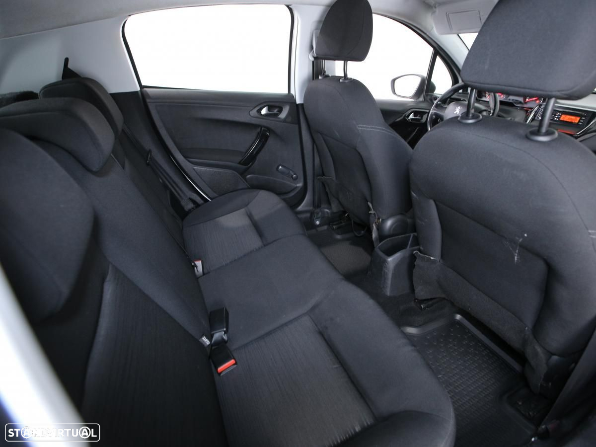 Peugeot 208 1.4 HDi Access - 9