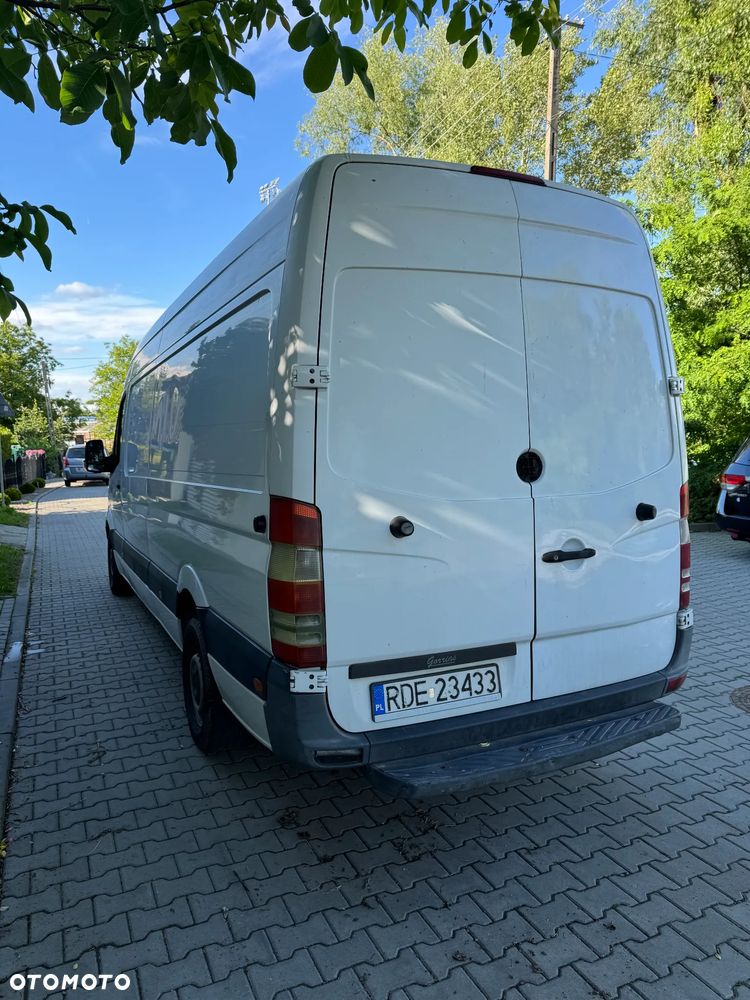Mercedes-Benz Sprinter - 3