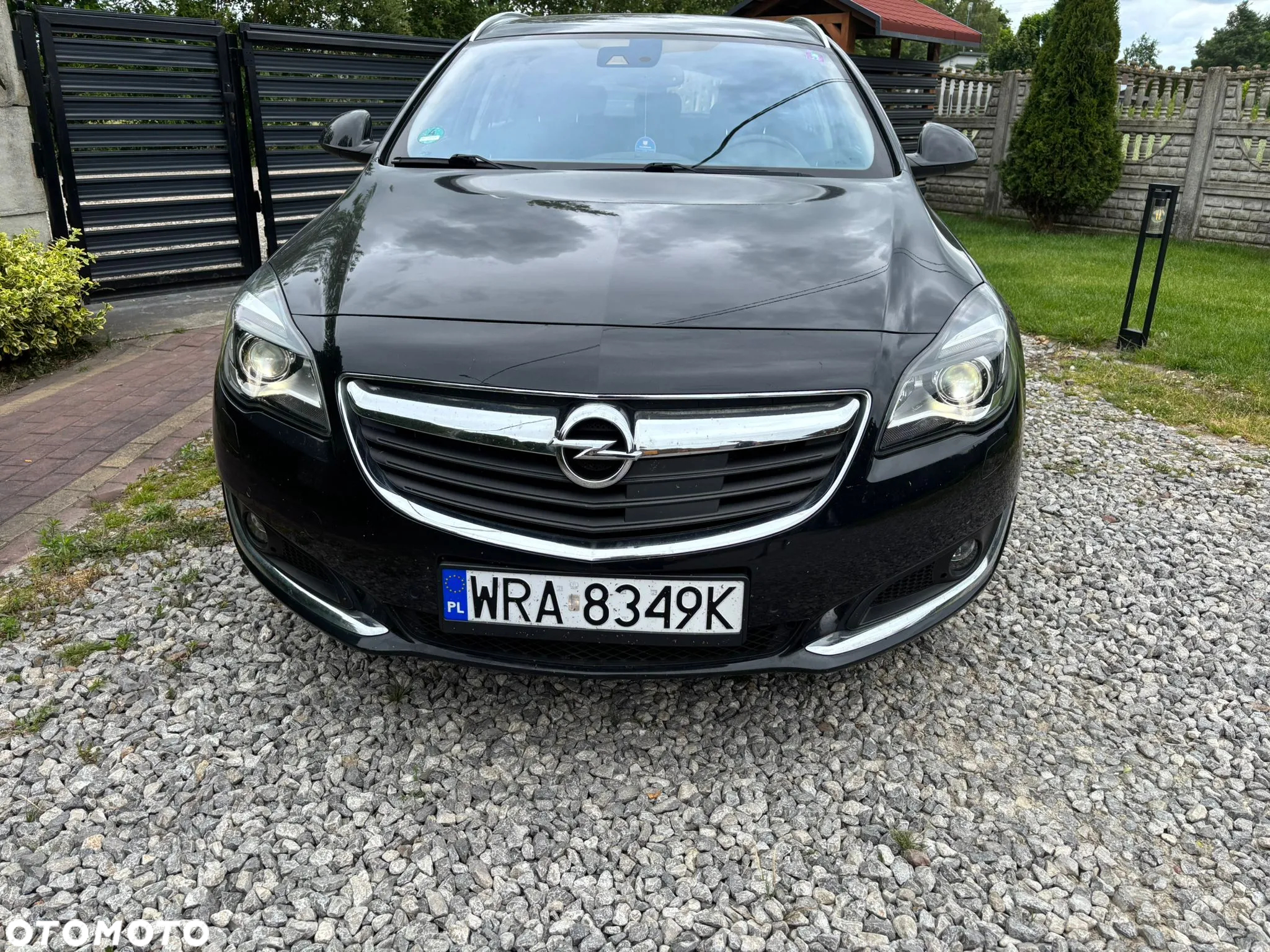 Opel Insignia Sports Tourer 1.6 ECOTEC Diesel Business Innovation - 3