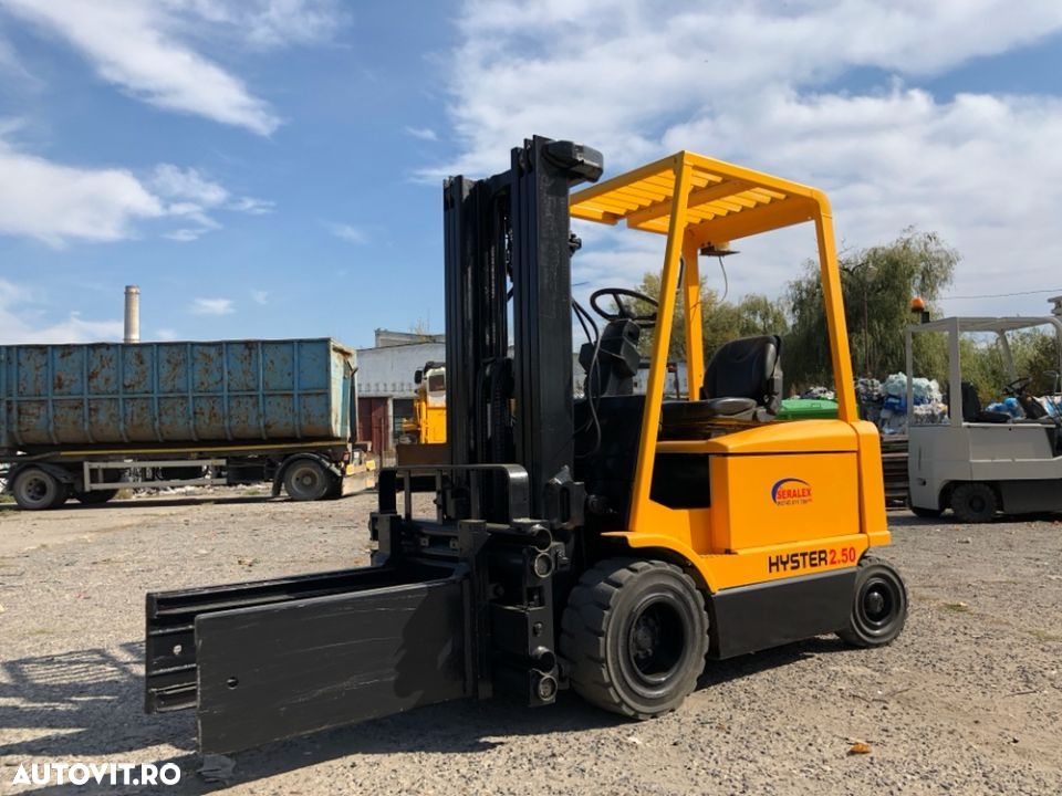 Hyster J2.50XM - 1